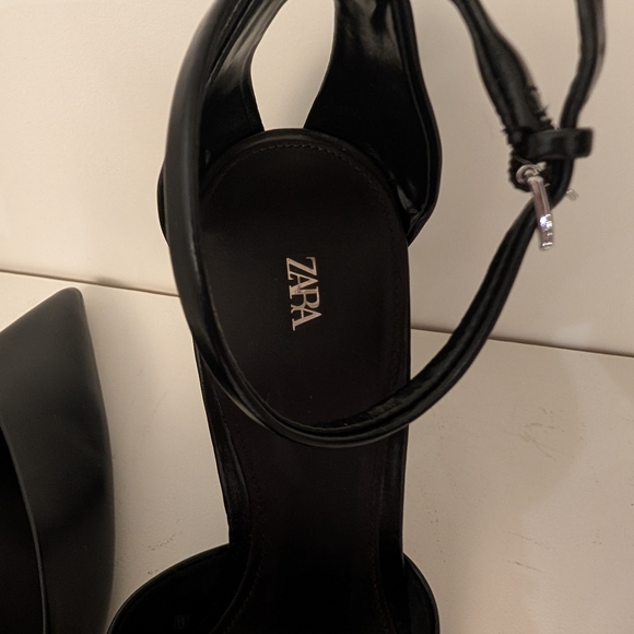 Zara Black Women's Heels (NWOT) - Picture 3 of 6